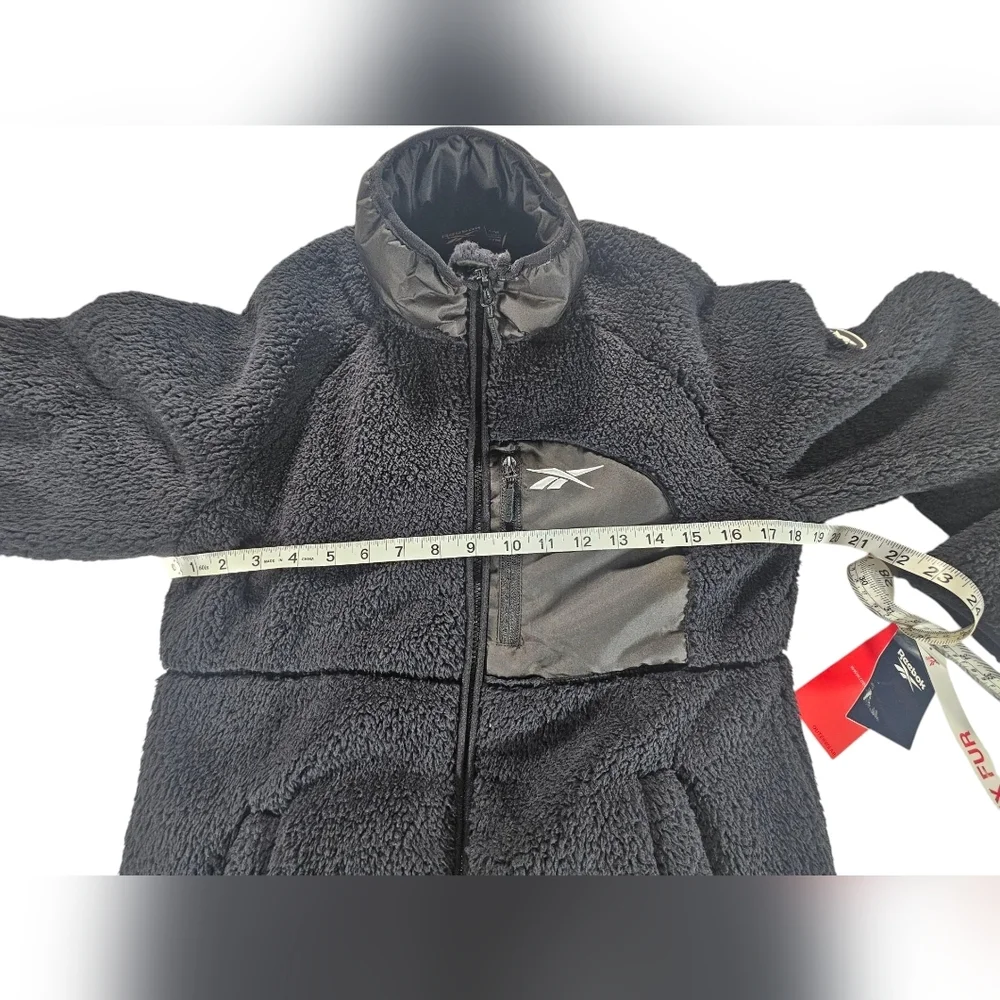 NWT Reebok Women's Black Sherpa Fleece size Large super soft